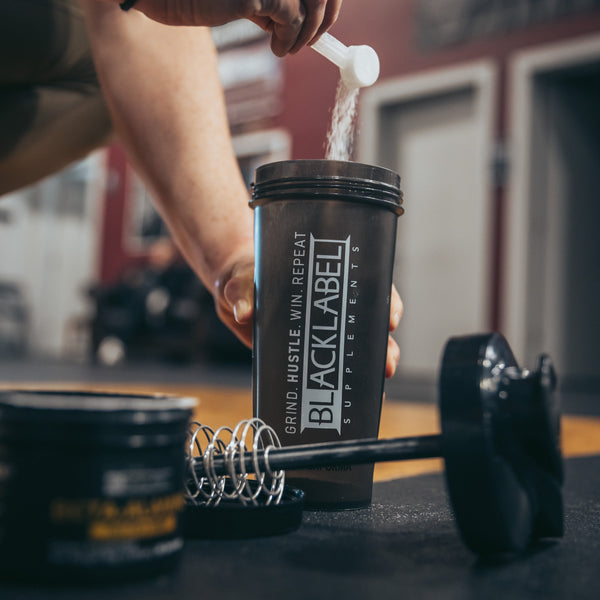 28 Oz Shaker Bottle Protein Mixing Cup